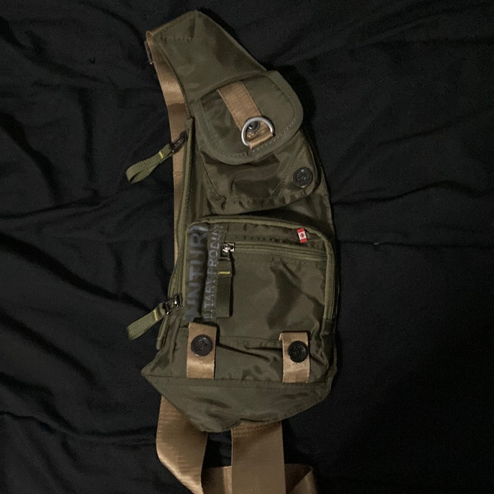 Brand new shoulder bag